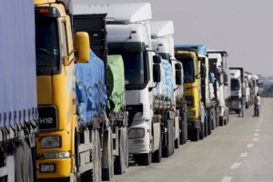 Количество застрявшего на границах Казахстана транспорта уменьшилось