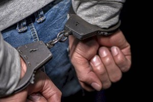 
                    В Алматы задержан мужчина, захвативший во время массовых беспорядков военный КамАЗ
                