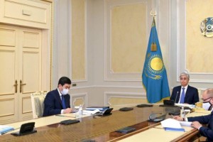 
                    Глава государства провел совещание по эпидемиологической ситуации в стране
                