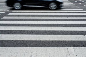 Трех школьниц сбили на пешеходном переходе в Талгаре
