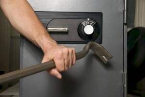 
                    В Алматы из офиса фирмы украли сейф с деньгами
                