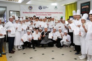 Студенты бизнес-колледжа продемонстрировали мастерство на фестивале «ДелаРук Алматы-2025»