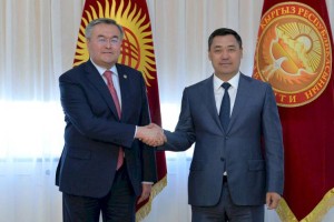 
                    Садыр Жапаров высоко оценил двустороннее сотрудничество с Казахстаном
                
