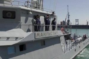 
                    Военно-морские учения Казахстана и России проходят на Каспии
                
