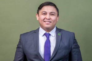Гани Абадан проголосовал на парламентских выборах