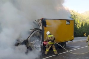 
                    Грузовик загорелся близ Шымбулака
                