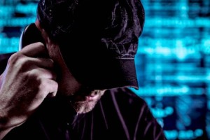 Интернет-мошенника в Усть-Каменогорске задержали алматинские полицейские