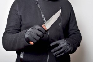 
                    Вооруженный ножом мужчина напал на охранника казино в Капшагае
                