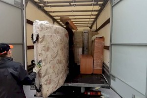 
                    Воры наняли грузовик для вывоза украденного из дома в Алматинской области
                