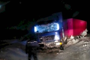 Девять человек спасли из снежных заносов в Алматинской области