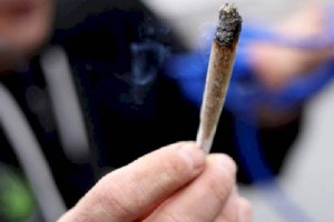 
                    Талдыкорганского аксакала застали за употреблением наркотиков
                