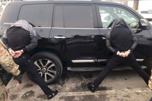 Алматинские налетчики потратили 200 тысяч долларов на обувь и одежду