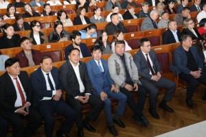 Советник Президента встретился в Алматы с работниками социокультурных кругов и силовиками
