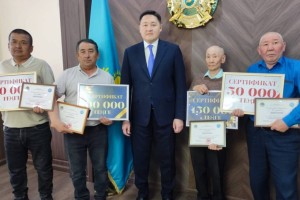 Лучших коммунальщиков наградили в Алатауском районе Алматы