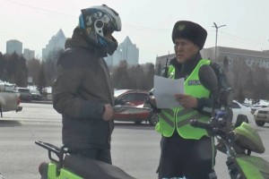 Без регистрации мопеда – не поедешь: новый запрет в Казахстане вступит в силу с 5 апреля