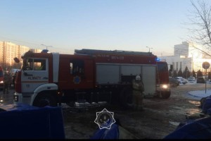 
                    Трое детей доставлены в больницу с места пожара в Almaty Аrena
                