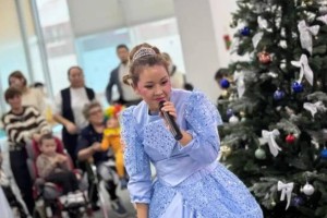 
                    Благотворительную елку для особенных детей провели в Астане
                
