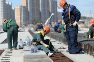 Более 14 тыс. иностранцев законно работают в Казахстане