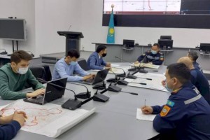 
                    Из-за ухудшения погоды в МЧС создали оперативный штаб
                