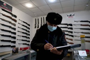 
                    Более 500 единиц оружия уничтожили алматинские полицейские
                
