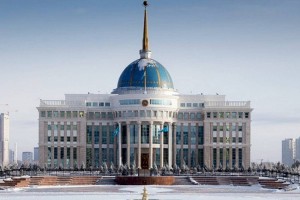 
                    Президент Казахстана принял председателя Верховного суда
                