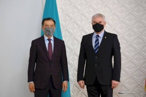 
                    Аким Алматы и посол Венгрии обсудили вопросы сотрудничества
                