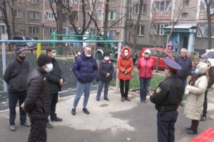 
                    Участковые полицейские в Алматы будут проживать на обслуживаемых участках
                