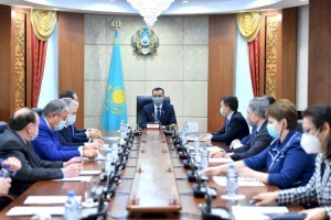 
                    Сенаторы рассмотрят законопроект по вопросам дорожного движения
                