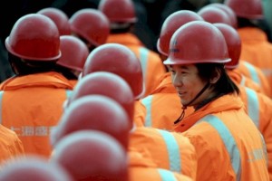 
                    Сколько иностранцев смогут работать в Казахстане в 2021 году
                