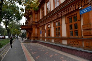 
                    Бакытжан Сагинтаев заявил об остановке застройки исторического центра Алматы
                