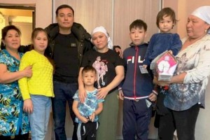
                    Алматинские бизнесмены помогают жителям города
                