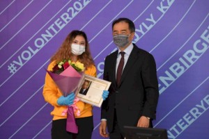 
                    Волонтеров Алматы наградили благодарственными письмами
                