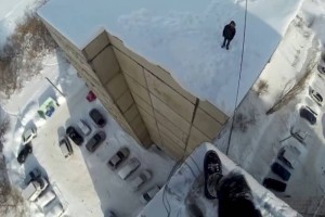 
                    Полицейские спасли безответно влюбленного  юношу в Алматы
                