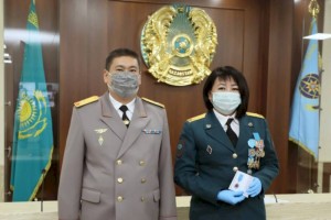 Отличившихся сотрудников наградили в ДЧС Алматы