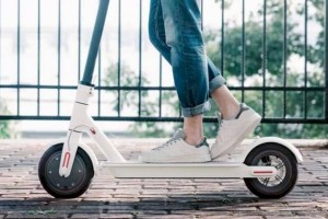 
                    В Алматы начнут наказывать нарушителей на велосипедах и самокатах
                