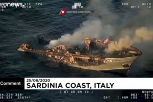 
                    Яхта с гражданами Казахстана загорелась в Италии
                