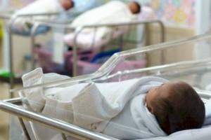 Новорожденного младенца нашли в арыке Алматы