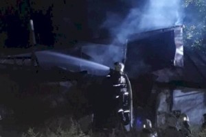 
                    Два человека погибли при пожаре в Алматы
                