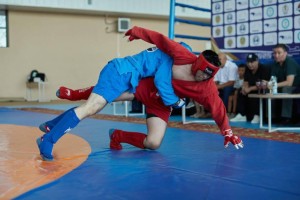 Впервые в Туркестане проходит чемпионат Национальной гвардии по самбо