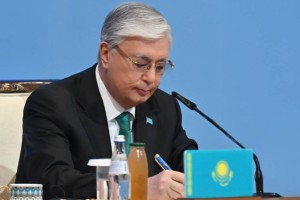 Токаев сменил командующего Военно-воздушными силами Казахстана