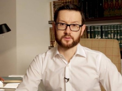 
                    Исламский ученый обвинил противников вакцинации в игнорировании норм Корана
                