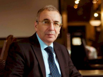 
                    Рафаил Розенсон: Вакцинированные пациенты лучше поддаются лечению от COVID-19
                