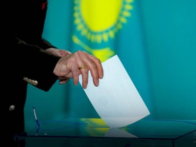 
                    Закрылись участки для голосования за рубежом
                