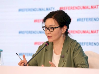 
                    Жанна Асанова: Работаем до последнего посетителя участка
                
