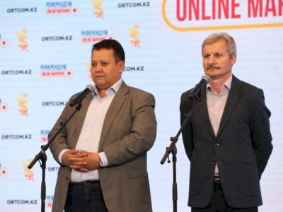 
                    Бекнур Кисиков и Александр Братенков отмечают высокий уровень организации референдума
                