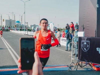 
                    Легкоатлет из Саркандского района стал 5-кратным чемпионом Азии
                