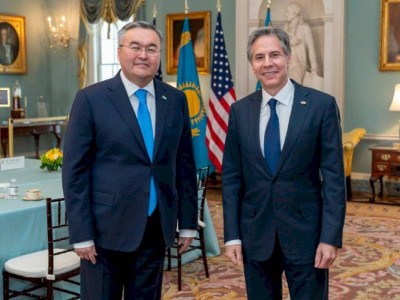 
                    Госсекретарь США одобрил конституционную реформу в Казахстане
                