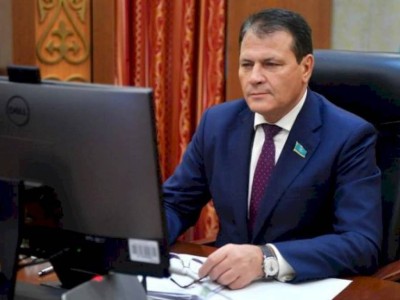 
                    Прекращены полномочия депутата Сената Андрея Лукина
                