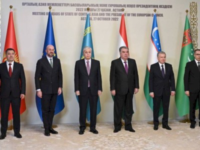 
                    Президент РК принял участие во встрече глав государств ЦА и Президента Европейского Совета
                