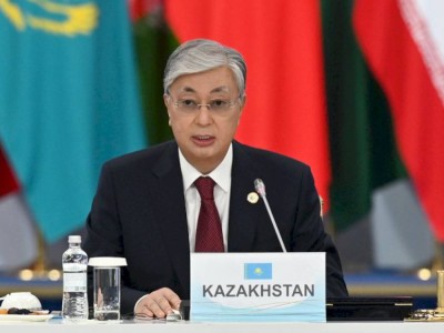 
                    Глава государства принял участие в VI саммите СВМДА
                